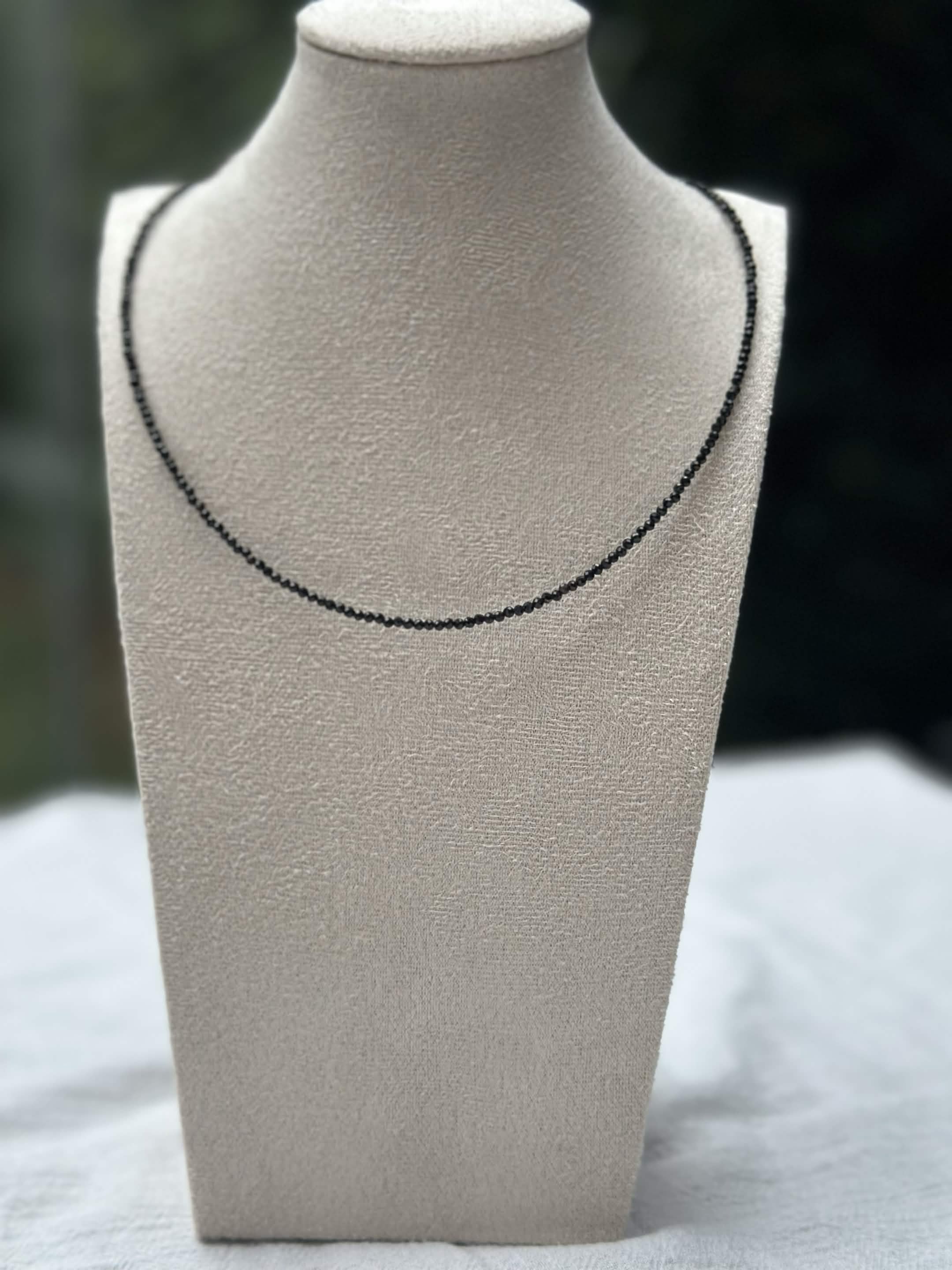 Black Faceted Beaded Necklace photo 3
